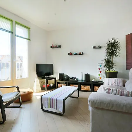 Quiet In Vieux #halles Apartamento *