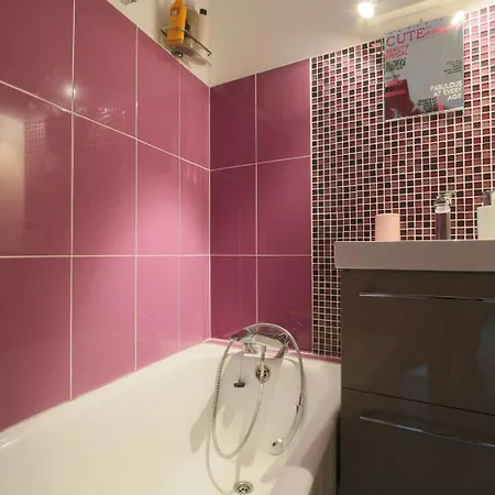 Quiet In Vieux #halles *